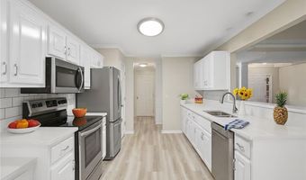 1027 Regency Dr, Acworth, GA 30102