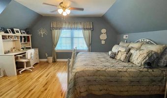 117 Apple Ridge Dr, Beaver, WV 25813