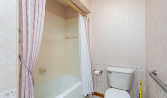 7290 Wingeier Ave SE, Alto, MI 49302