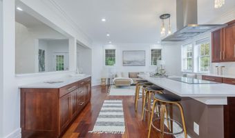 9715 SINGLETON Dr, Bethesda, MD 20817