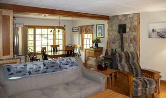 11 N Shore Rd, Chester, NH 03036