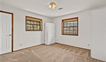 8525 Wildflower Ln, Agua Dulce, CA 91390