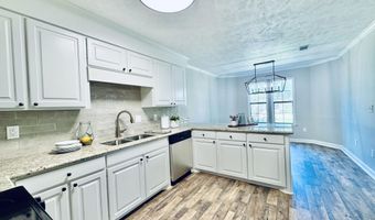 124 Westlake Dr, Brandon, MS 39047