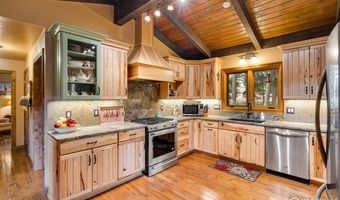 89 Aspen Leaf Ln, Bellvue, CO 80512