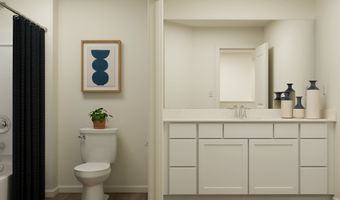 150 Newburgh Ln, Algonquin, IL 60102