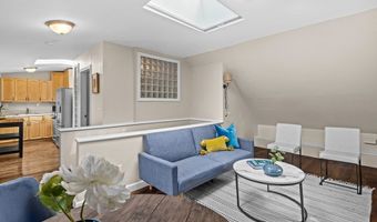 47 R Jamaica 3, Boston, MA 02130