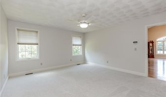 3 Sweet Corn Dr, Cranston, RI 02921