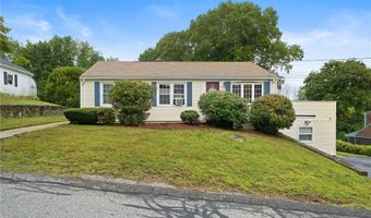 25 Hillview Ave, North Smithfield, RI 02896