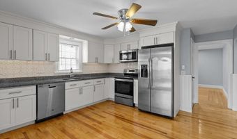 74 Leslie St, Cranston, RI 02910