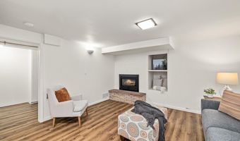 3923 MCCOMB Ave, Cheyenne, WY 82001