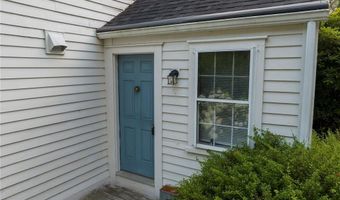 22 Brayton Rd, Smithfield, RI 02917