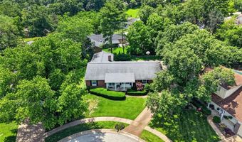 6 Helmsdale Ct, Ballwin, MO 63011