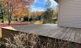 1194 Van Winkle Dr, Ashtabula, OH 44004