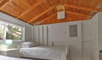220 Way Ln, Bridport, VT 05734