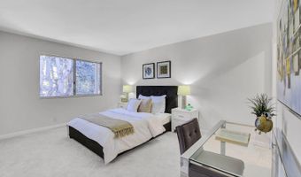 1701 Central Ave P, Alameda, CA 94501
