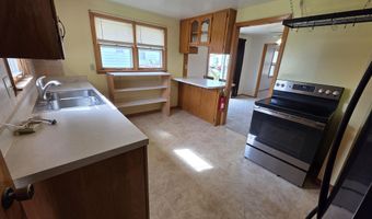 418 N Lloyd St, Aberdeen, SD 57401