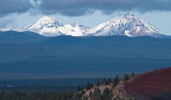 59649 Okanagan Ln, Bend, OR 97702