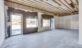 560 W Main St, Abingdon, VA 24210