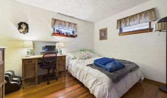 3710 Saint Charles St, Anderson, IN 46013