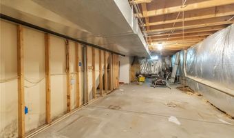 113 Meadow Spring Ln, Amherst, NY 14051