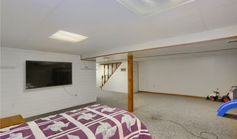706 Hall Rd, Clay, PA 16001