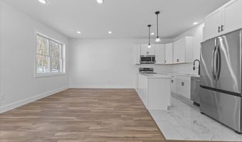 206 Dale Rd 206, Burlington, VT 05408