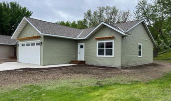 820 Spark Ave, Albert Lea, MN 56007