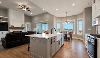 1727 Roebling Rd, Adel, IA 50003