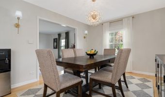 1615 S Kaspar Ave, Arlington Heights, IL 60005