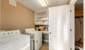 208 S Main St, Abbeville, SC 29620