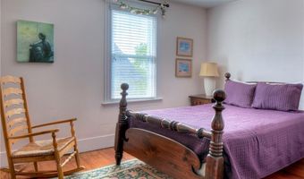 98 John St, Newport, RI 02840
