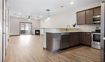 1354 Cypress Ct, Altoona, WI 54720