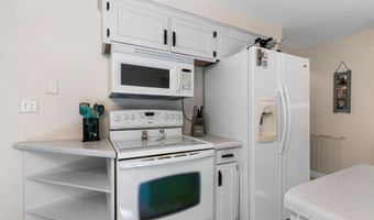 1312 N VIOLA St, Appleton, WI 54911