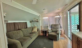 19101 E PALM Ln 18, Black Canyon City, AZ 85324