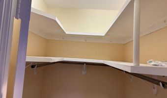 400 Deal Lake Dr 8F, Asbury Park, NJ 07712