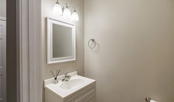 103 Three Rivers Ct, Hull, GA 30646