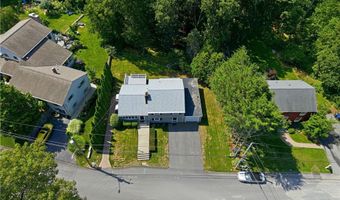 33 Shirley Dr, Cumberland, RI 02864