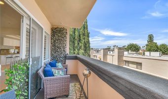 5224 Zelzah Ave 208, Encino, CA 91316