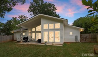 3931 Belshire Ln, Charlotte, NC 28205