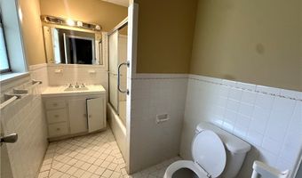 636 S 11th St, Aransas Pass, TX 78336