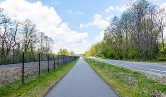 4120 Woodland Dr, Ann Arbor, MI 48103