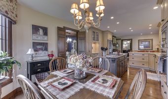 1521 Secretariat Ln, Indianapolis, IN 46217