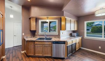 123 River Village Cir, Dayton, NV 89403