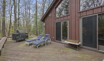 422 Bonny Rigg Hill Rd, Becket, MA 01223