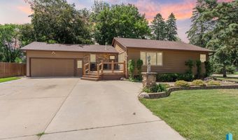 201 S 5th Ave, Brandon, SD 57005