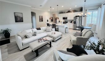 210 LATITUDE Pl, Apollo Beach, FL 33572