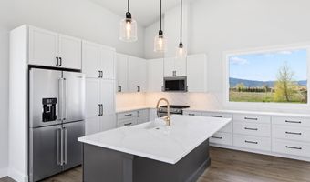 85 COLUMBINE St, Alpine, WY 83128