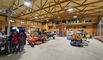 579 Chateau Bnd, Ardmore, OK 73401