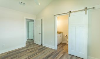 215 15th St, Apalachicola, FL 32320