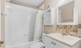 676 SANDY NECK Ln 102, Altamonte Springs, FL 32714